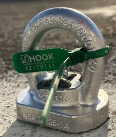 Olhal de ancoragem em aço inox AISI 316 de fabricação própria Hook, em detalhe